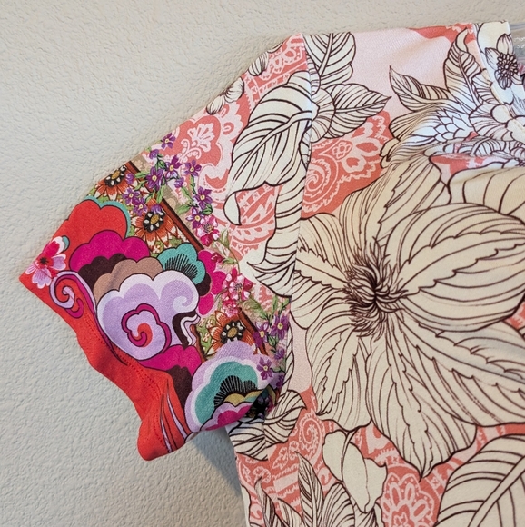 Johnny Was Size Medium Multicolor Floral Short Sleeve Top T-shirt - Picture 5 of 9